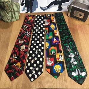 Looney Tunes Mania set of 4 100% Silk ties
